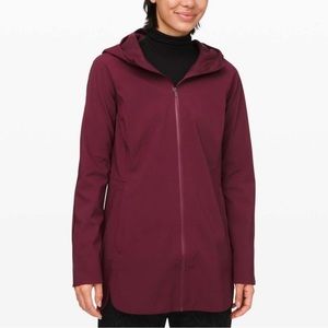 Lululemon Glyde Along Softshell raincoat size 6